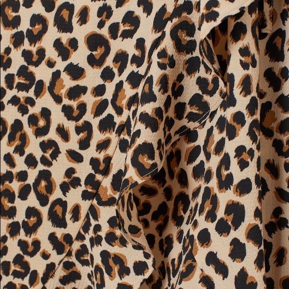 DIVIDED Leopard wrap dress - Picture 5 of 5